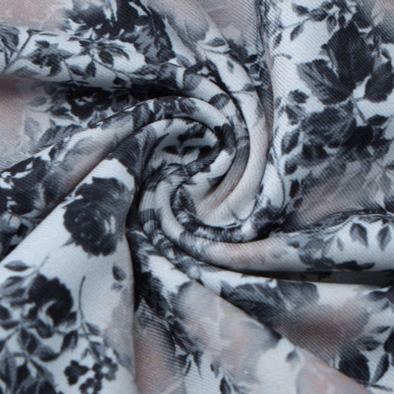 Eleganter, rückenfreier, schmal geschnittener, bedruckter Strampler