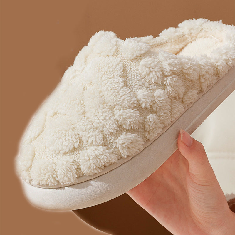 Flauschige Fleece-Hausschuhe aus weichem Plüsch