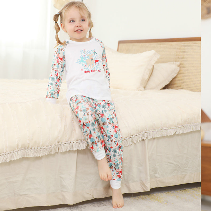 Ensemble de pyjama assorti imprimé pour la famille, motifs minuscules de Noël