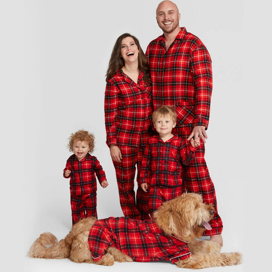 Weihnachts-Karomuster-Familien-passendes Pyjama-Set