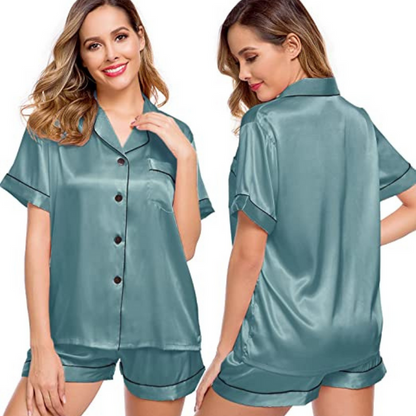 Seidenes Pyjama-Ensemble mit kurzen Ärmeln für Damen.