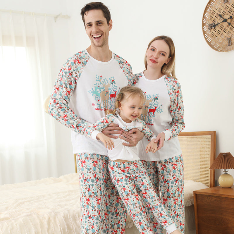 Weihnachts-Tiny-Designs bedrucktes passendes Familien-Pyjama-Set