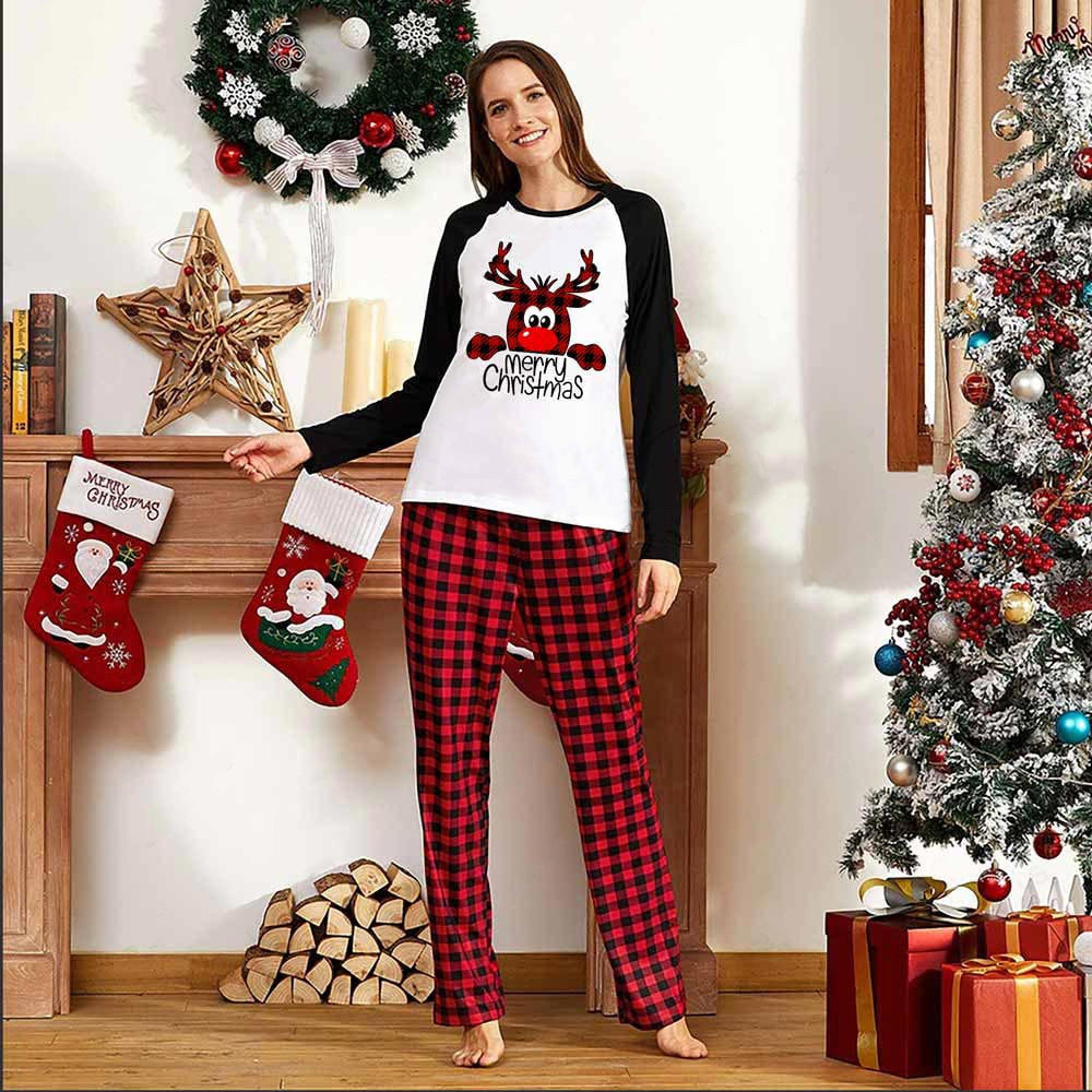 Ensemble de pyjama assorti pour la famille de Noël à carreaux de renne pour bébé