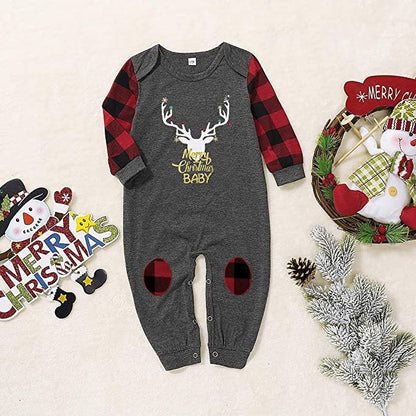 Passendes Familien-Pyjama-Set mit „Merry Christmas Elk“-Aufdruck