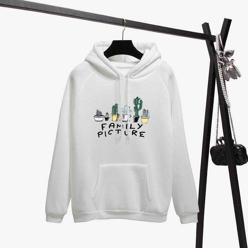 Lässiger Pullover-Hoodie mit Familienbild-Aufdruck