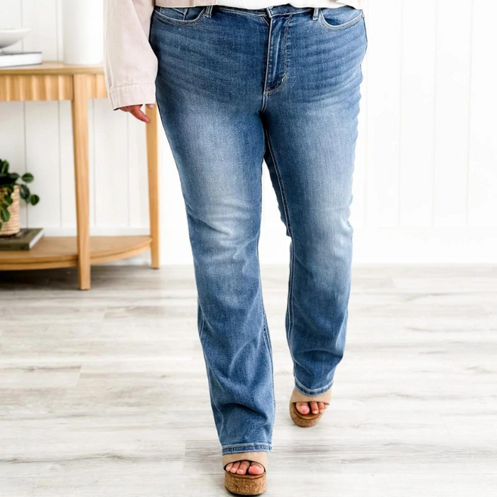 Judy Holy Grail Bauchkontrollierende Bootcut-Jeans