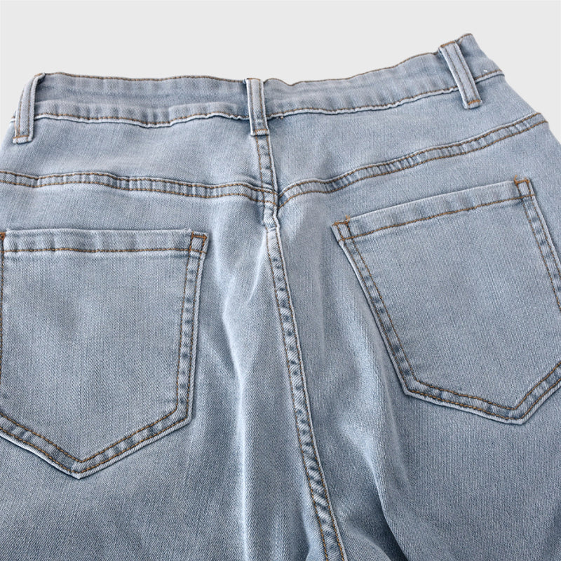 Jean en denim extensible à patch croisé