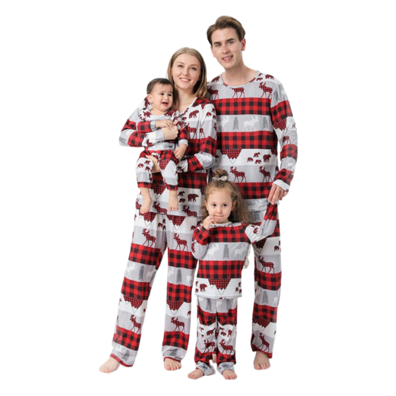 Elegantes, weihnachtlich bedrucktes, passendes Pyjama-Set für die ganze Familie