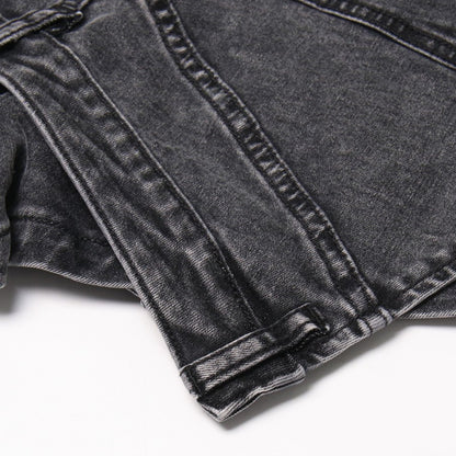 Modische asymmetrische Denim-Shorts