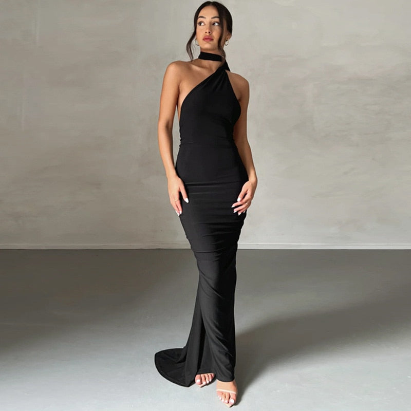 Robe longue dos nu à épaules obliques