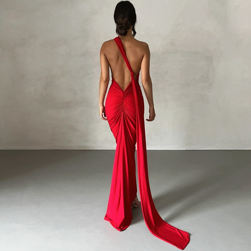 Robe longue dos nu à épaules obliques