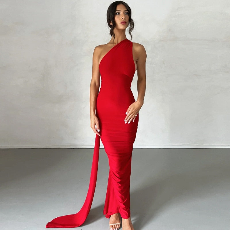 Robe longue dos nu à épaules obliques