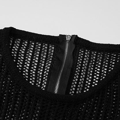 Gestrickter kurzer Strampler mit kurzen Ärmeln und Reißverschluss