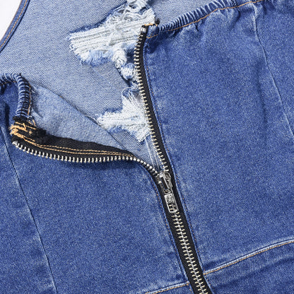 Ärmelloser, zerrissener Jeans-Strampler mit Neckholder und Reißverschluss