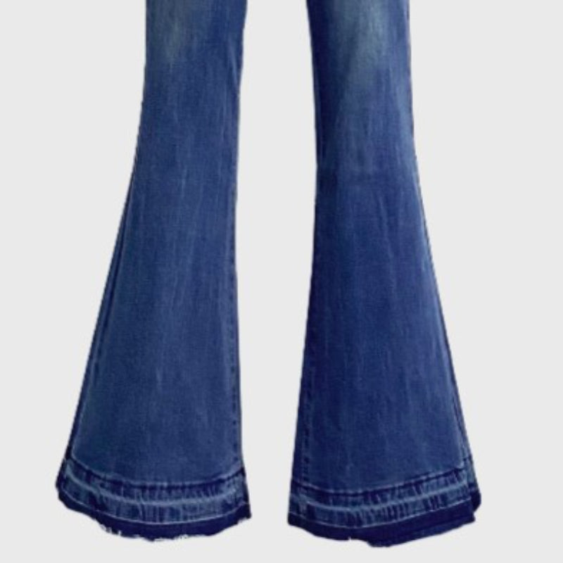 Slim-Fit-Jeans aus ausgestelltem Denim