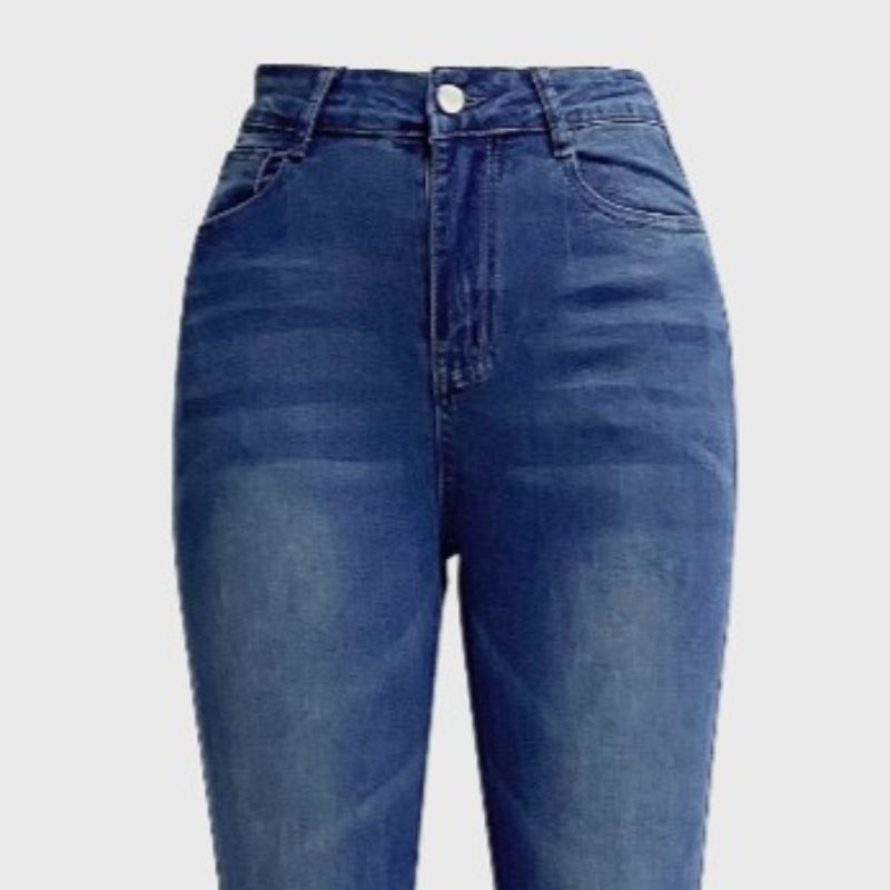 Slim-Fit-Jeans aus ausgestelltem Denim