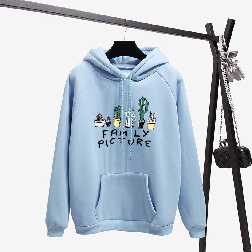 Lässiger Pullover-Hoodie mit Familienbild-Aufdruck