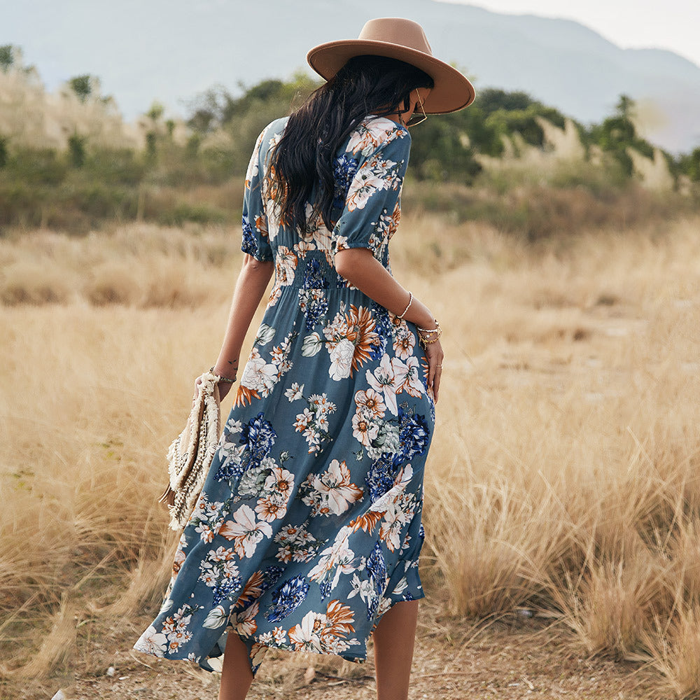 Geblümtes Sommer-Strandkleid