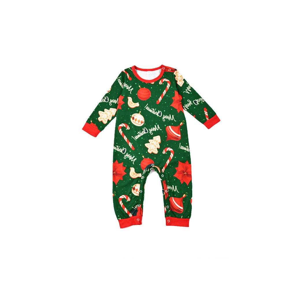 Passendes Familien-Pyjama-Set mit Weihnachtsbaum-Aufdruck