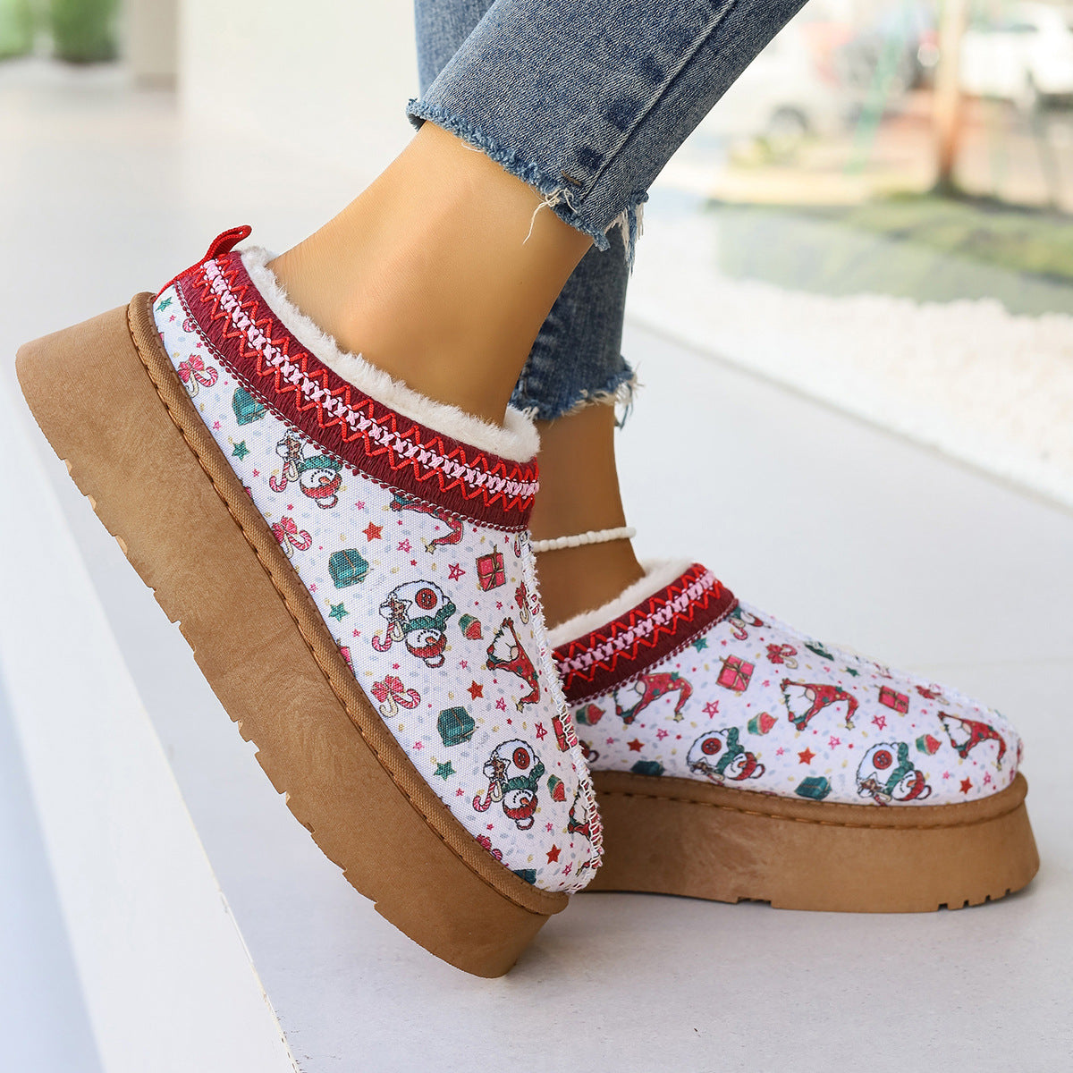 Christmas Cartoon Printed Plush Lined Shoes